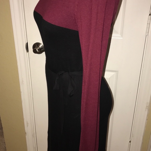 A classy sweater dress - Picture 3 of 5